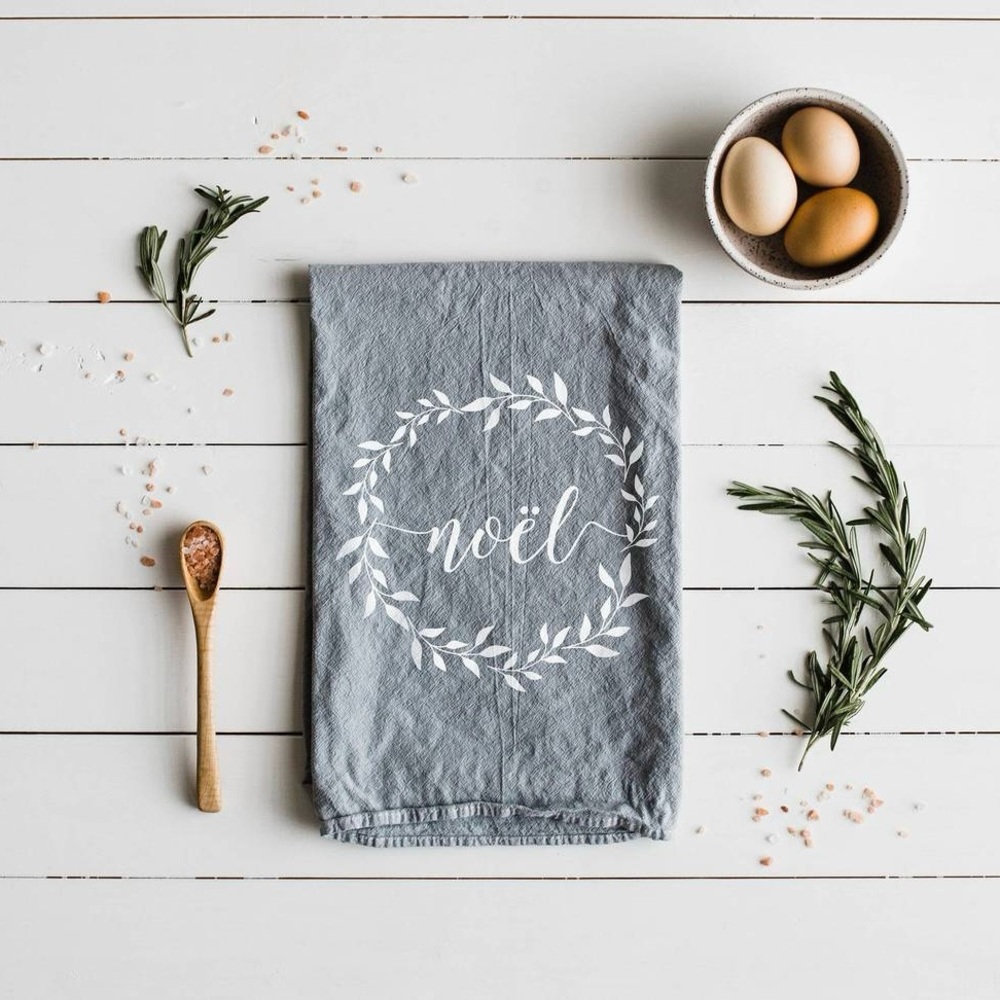 New 100% cotton screen printed noel holiday dishtowel